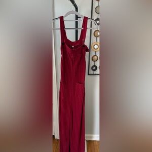 HALARA Ribbed Midi Skirt with Front Pockets in Wine Red